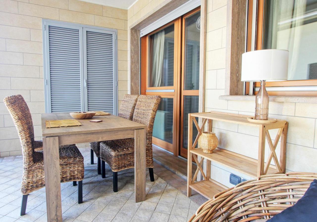 רומא Cozy Terrace Apt Close To Eataly And Metro Piramide מראה חיצוני תמונה